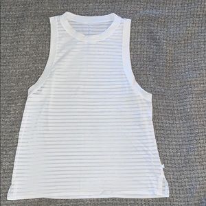 hi neck lululemon tank